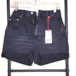 NEW Urban Outfitters Black Wash 27 Mom Denim Shorts High Waist